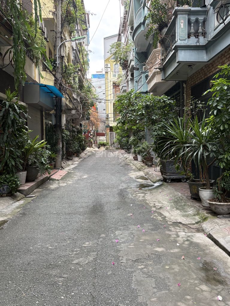 Nhà full đồ nội thất ngõ đường Minh Khai, ô tô vào nhà