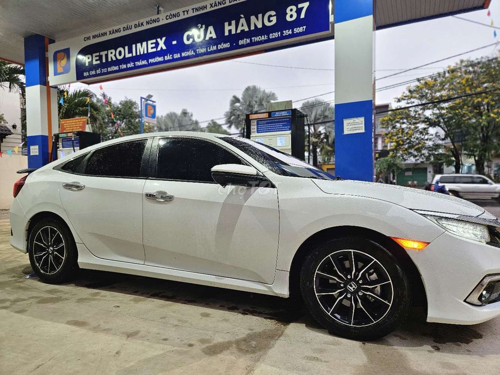 Honda Civic Bản G 2020 màu trắng, số tự động. Mua bán Ô tô tại Thành phố Gia Nghĩa Đắk Nông được đăng bởi trần quang tiến hình 1