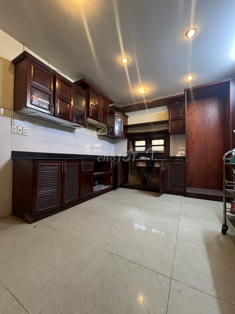 Tủ bếp Nhựa Ecoplast Vân gỗ LUX04. Mua bán Tủ, kệ gia đình tại Huyện Hóc Môn Tp Hồ Chí Minh được đăng bởi Nguyên tủ bếp nhựa ECOPLAST hình 1