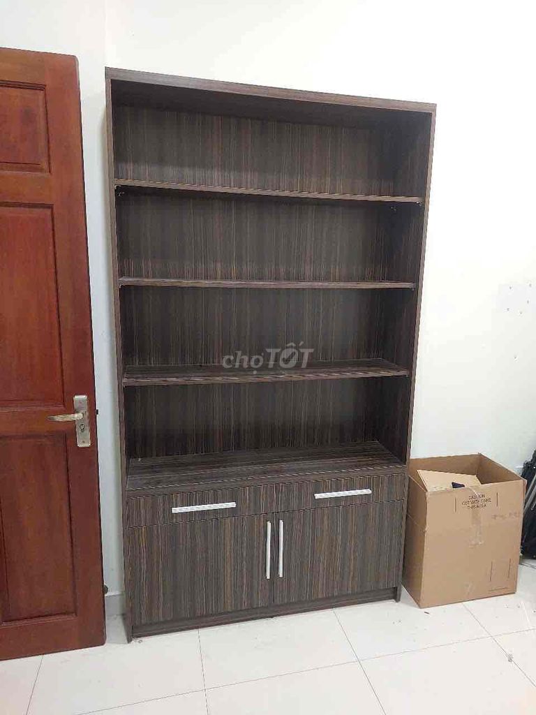 Kệ sách gỗ công nghiệp Nâu vân gỗ hiện đại. Mua bán Tủ, kệ gia đình tại Quận Gò Vấp Tp Hồ Chí Minh được đăng bởi quynh nga  hình 1