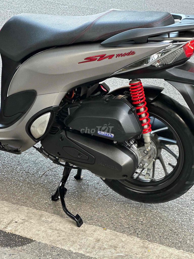 XE MÁY 68 - Honda SH Mode 2024 Abs Xám Sần. Mua bán Xe máy tại Quận Tây Hồ Hà Nội được đăng bởi Đức Anh hình 6