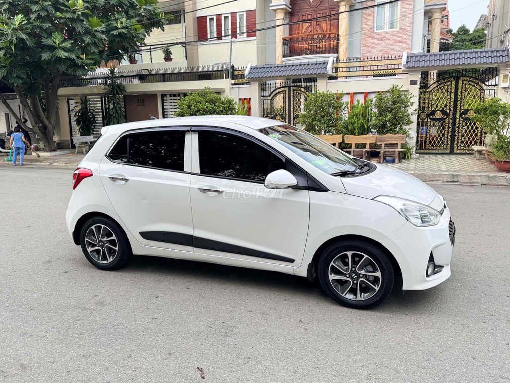 Hyundai Grand i10 2018 đk 2019 1.2 AT - 986000 km. Mua bán Ô tô tại Quận Bình Tân Tp Hồ Chí Minh được đăng bởi Kiên Cường hình 3