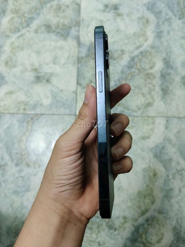 iPhone 12 Pro Max 256GB Xám Đã sử dụng. Mua bán Điện thoại tại Huyện Gia Bình Bắc Ninh được đăng bởi Quang Quyet hình 1
