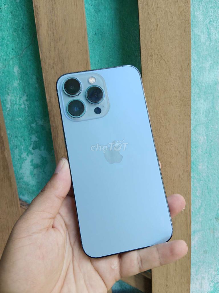 Apple iPhone 13 Pro 256GB. Mua bán Điện thoại tại Quận Liên Chiểu Đà Nẵng được đăng bởi Công Lực hình 1