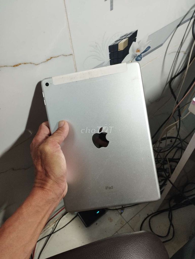 iPad Air 2 16g full CN nhu hình cần bán gấp luôn