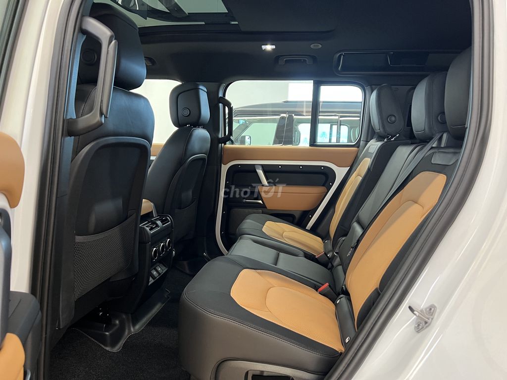 Bán Land Rover Defender 110 X-Dynamic S Chính Hãng. Mua bán Ô tô tại Quận 7 Tp Hồ Chí Minh được đăng bởi Jaguar LandRover Chính Hãng hình 8