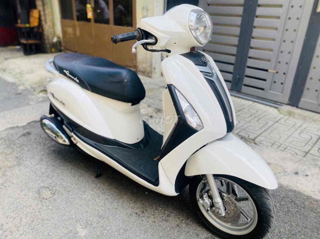 YAMAHA GRANDE 125cc Fi .Đk 2016- HỖ TRỢ GÓP. Mua bán Xe máy tại Quận Gò Vấp Tp Hồ Chí Minh được đăng bởi CẦM ĐỒ NĂM LINH hình 3