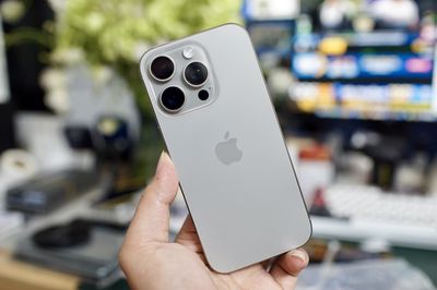 iPhone 16 Pro natural 256G - qtế khe sim p100% cbh. Mua bán Điện thoại tại Quận 5 Tp Hồ Chí Minh được đăng bởi Lê Trọng Tấn