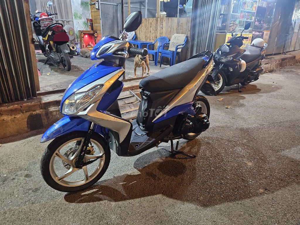 Yamaha Luvias FI 2015 сине-серебристый