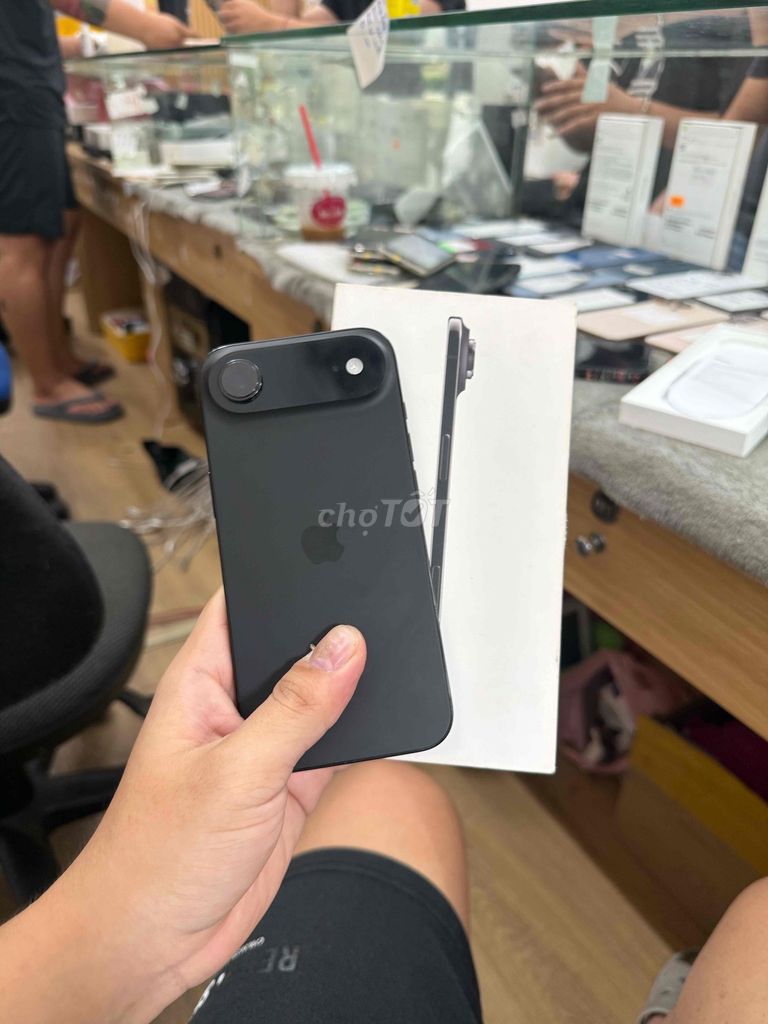 Apple iPhone Air 256GB Đen 100% pin. Mua bán Điện thoại tại Quận Đống Đa Hà Nội được đăng bởi Hoàng quân store hình 1