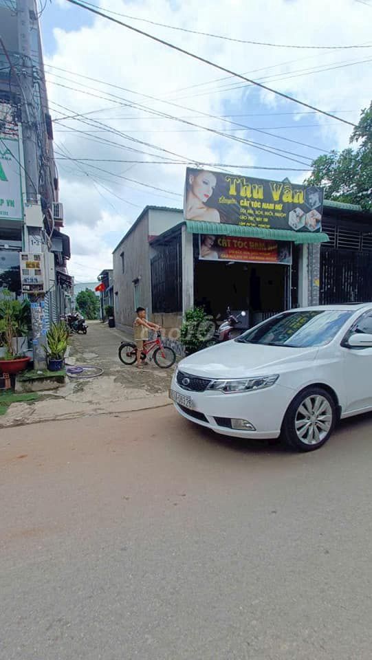 CHÍNH CHỦ BÁN NHÀ MẶT TIỀN BUÔN BÁN GẦN CÂY XĂNG HẠNH NGUYÊN