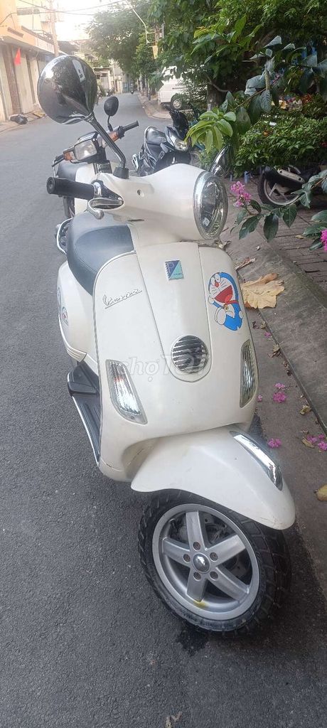 Piaggio LX 125 zin đẹp máy êm,bstp,mua về SD ngay