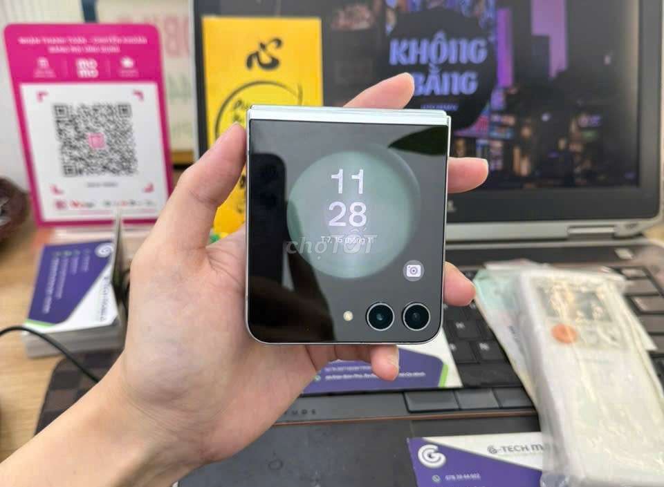 Galaxy Z Flip5 green 256GB____2sim có ship. Mua bán Điện thoại tại Quận 7 Tp Hồ Chí Minh được đăng bởi Minh phương hình 1