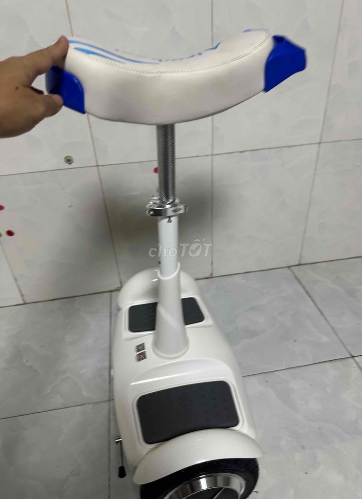 xe điện cân bằng có yên ngồi airwheel s6. Mua bán Xe điện tại Quận Tân Phú Tp Hồ Chí Minh được đăng bởi Hieu Huynh hình 6