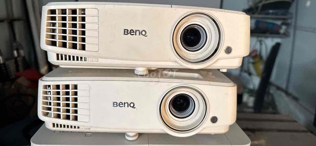 Máy chiếu BenQ Trắng. Mua bán Đồ dùng văn phòng tại Thành phố Vũng Tàu Bà Rịa - Vũng Tàu được đăng bởi Đồ Điện Tử Gia Đình Vũng Tàu hình 1