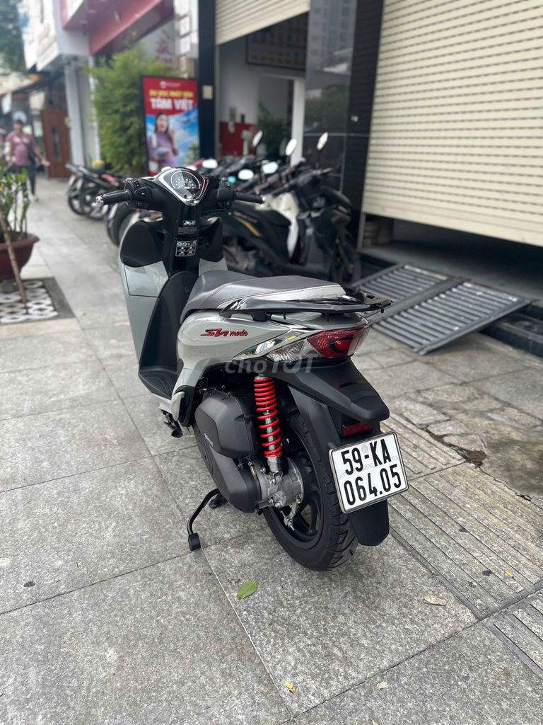 Honda SH Mode 125 ABS 2023 Xám 9000km. Mua bán Xe máy tại Huyện Bình Chánh Tp Hồ Chí Minh được đăng bởi VÕ MINH HẬU hình 19