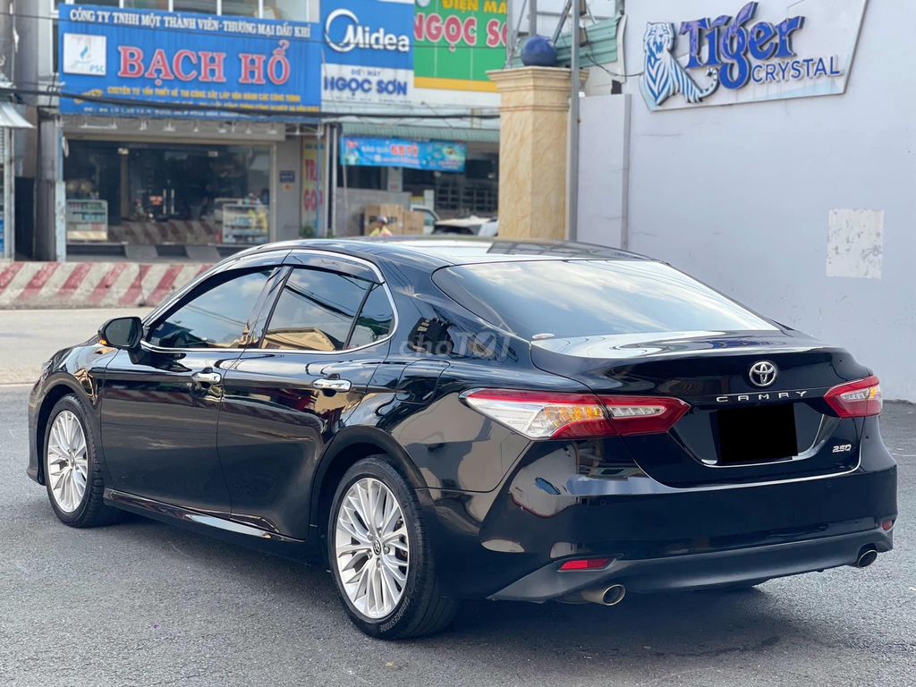 Toyota Camry 2.5Q 2021 màu đen full options. Mua bán Ô tô tại Quận 12 Tp Hồ Chí Minh được đăng bởi Quang hình 3