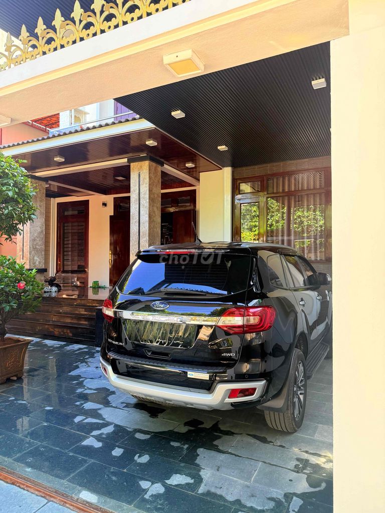 Ford Everest 2020:2 самых высоких черных моста, 10 тысяч километров