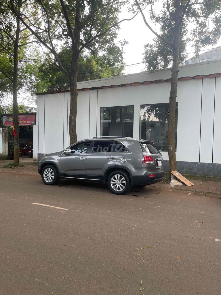 Kia Sorento màu Xám. Mua bán Ô tô tại Huyện Chư Sê Gia Lai được đăng bởi A tưởng hình 2