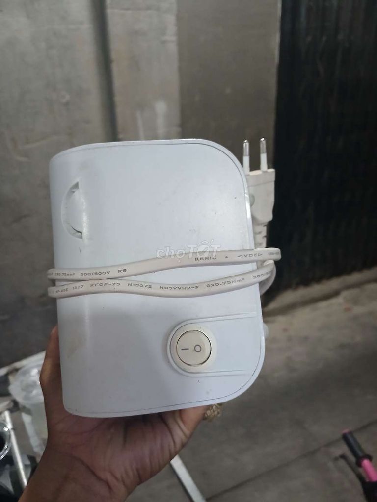 Máy tạo oxy nuôi cá. Mua bán Phụ kiện, Thức ăn, Dịch vụ tại Quận Tân Bình Tp Hồ Chí Minh được đăng bởi Thành hình 1