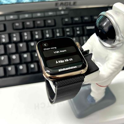 Apple Watch Series 5 THÉP GOLD LTE 44mm 99%. Mua bán Thiết bị đeo thông minh tại Quận Gò Vấp Tp Hồ Chí Minh được đăng bởi KHÁNH HUNTER