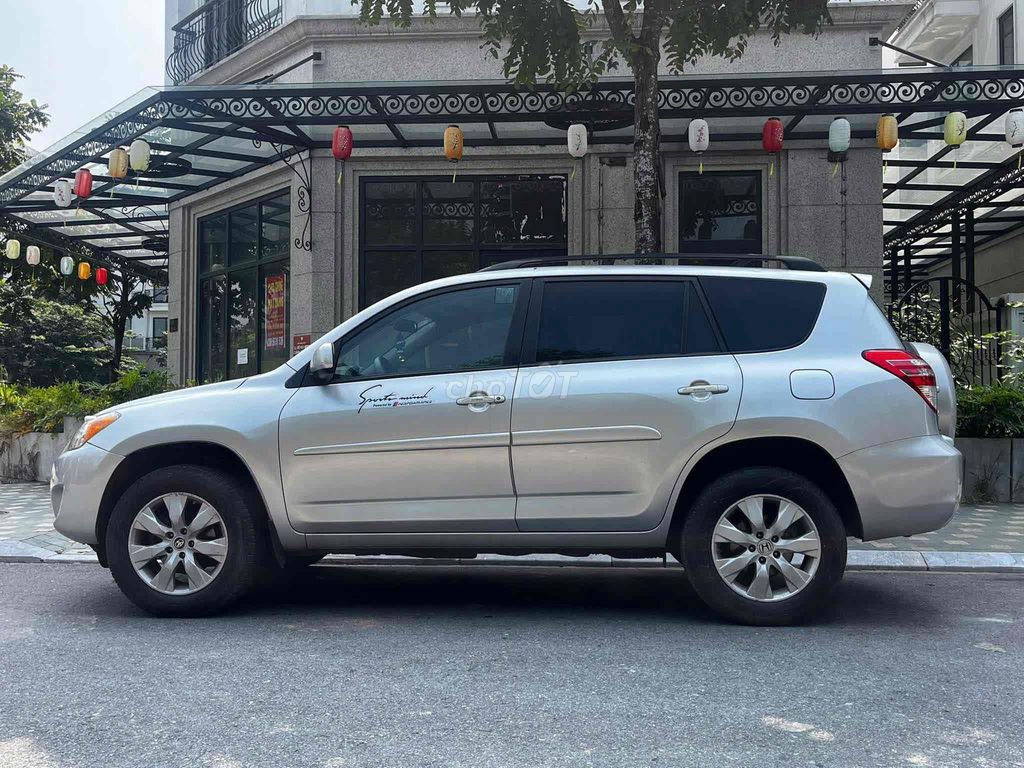 Toyota Rav4 2008 Серебристый 100000 км