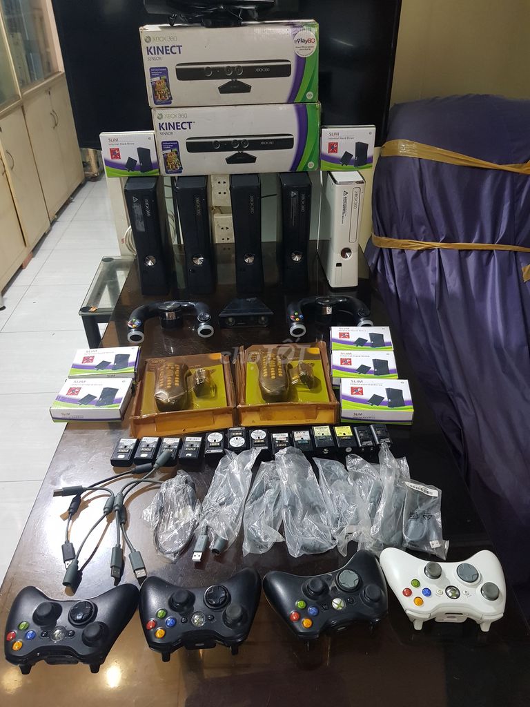Máy chơi game Xbox 360 Slim 250GB màu đen. Mua bán Thiết bị chơi game tại Quận Tân Phú Tp Hồ Chí Minh được đăng bởi shop như tiền hình 1