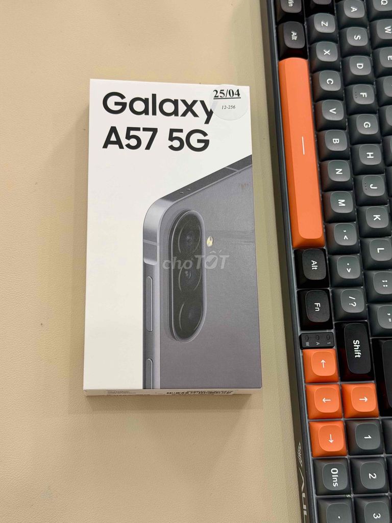 Samsung Galaxy A57 5G 256GB Mới. Mua bán Điện thoại tại Quận Ninh Kiều Cần Thơ được đăng bởi Dương Store hình 1