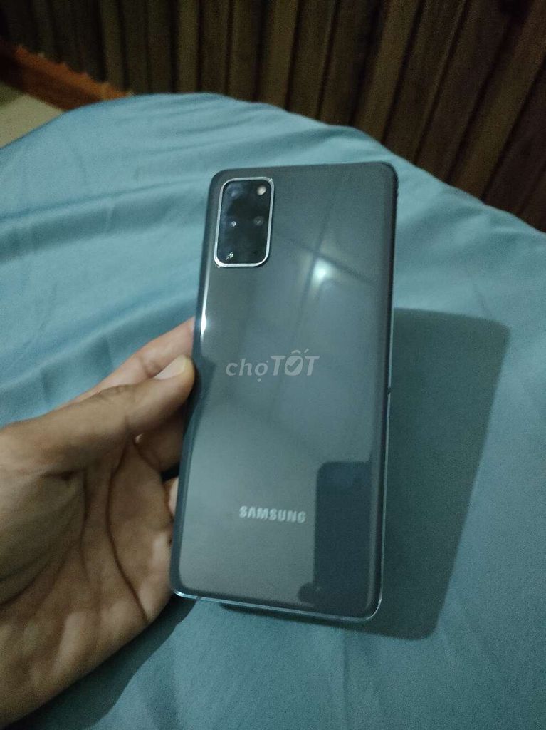 Samsung S20 Plus Xám. Mua bán Điện thoại tại Thành phố Long Khánh Đồng Nai được đăng bởi tốt là chốt hình 1