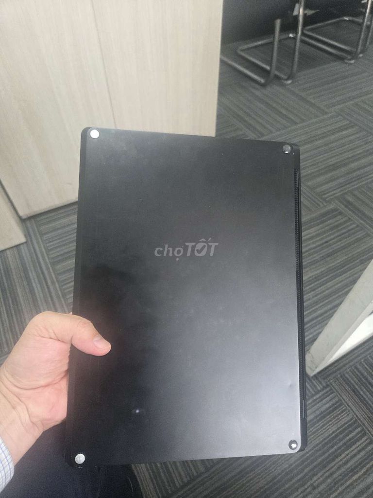 Microsoft Surface Laptop 2 i7 8GB/256GB Đen. Mua bán Laptop tại Quận Tân Bình Tp Hồ Chí Minh được đăng bởi Mr Phước hình 1
