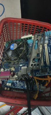 Bán main h61 CPU i3 như hình giá 250k. Mua bán Linh kiện (RAM, Card...) tại Thành phố Dĩ An Bình Dương được đăng bởi hoang van nam