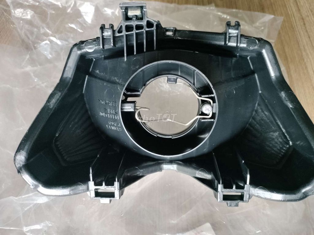 Chóa Đèn Suzuki Axelo chính hãng. Mua bán Phụ tùng xe tại Huyện Mang Thít Vĩnh Long được đăng bởi TRẦN HOÀNG NAM hình 5