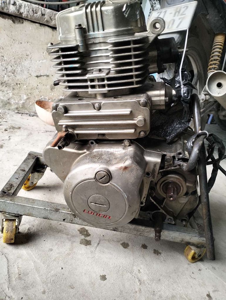 Động cơ Loncin 200cc Bạc. Mua bán Phụ tùng xe tại Huyện Đức Hòa Long An được đăng bởi Nguyễn Quốc hình 5