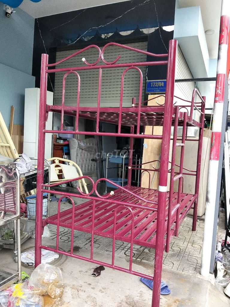 Giường tầng Kim loại 1m x 2m Đỏ. Mua bán Giường, chăn ga gối nệm tại Quận 8 Tp Hồ Chí Minh được đăng bởi  mình thang  hình 1