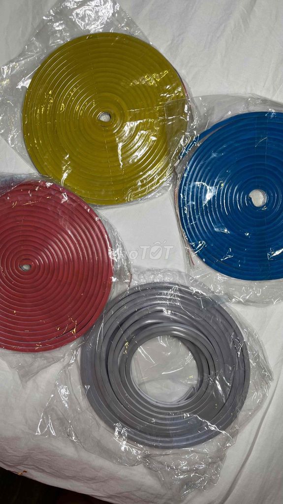 Cuộn 5m Dây đèn led neon - đèn trang trí. Mua bán Đèn tại Quận 4 Tp Hồ Chí Minh được đăng bởi Tran Thu Hang hình 1