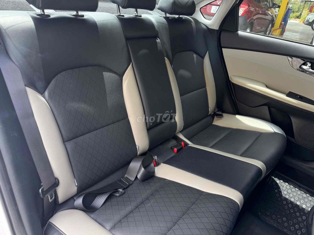 Kia K3 2024 Luxury 1.6 AT Chỉ Từ 170Tr Nhận Xe. Mua bán Ô tô tại Quận Cái Răng Cần Thơ được đăng bởi Chuyên Mua Bán Ô Tô Qua Sử Dụng Carpla Cần Thơ hình 12
