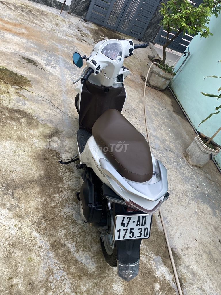 Nhà dư xe cần vi son hon da ít đi giữ gìn.. Mua bán Xe máy tại Thành phố Buôn Ma Thuột Đắk Lắk được đăng bởi Minh hình 7