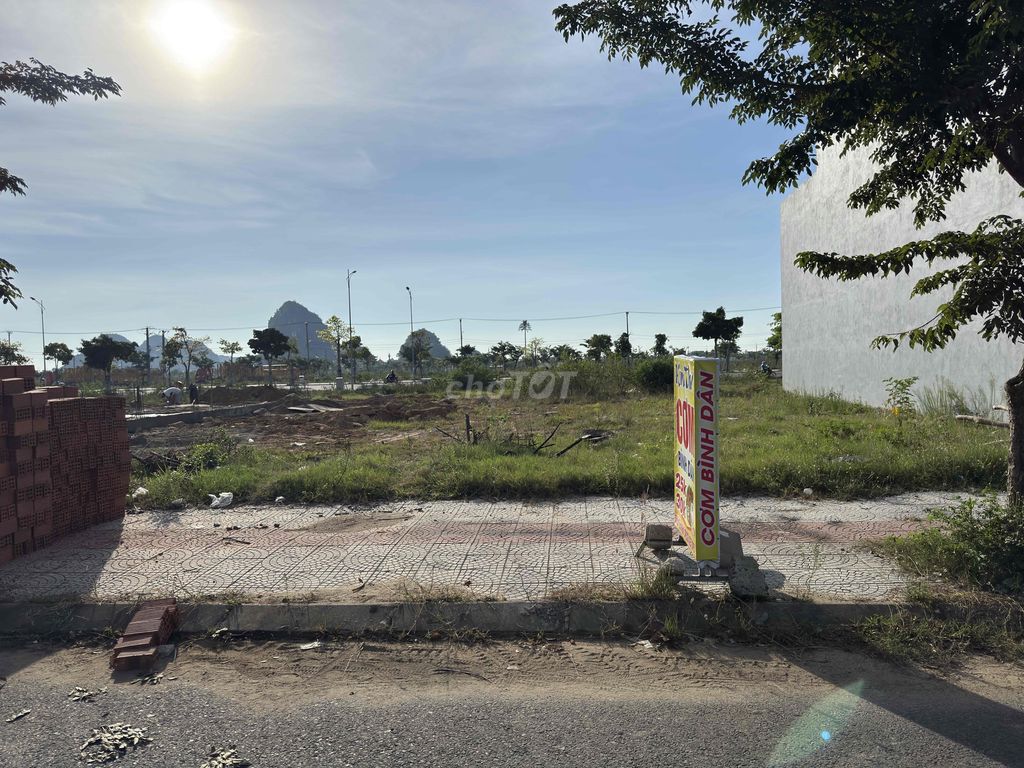 bán đất lô đường phan hoan. trục thông đấu lưng nguyễn phước lan. Mua bán đất tại Quận Ngũ Hành Sơn Đà Nẵng được đăng bởi Tran Ho Duykhang hình 1