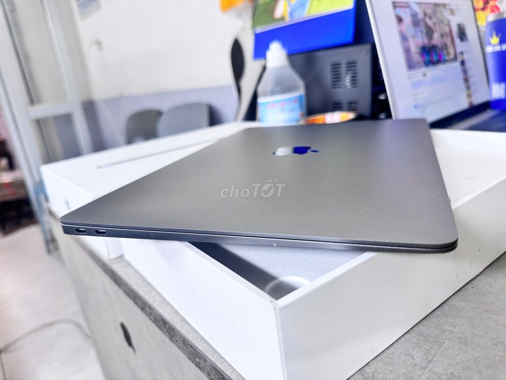 Cuối năm TL macbook Air M1 full box us 8/256