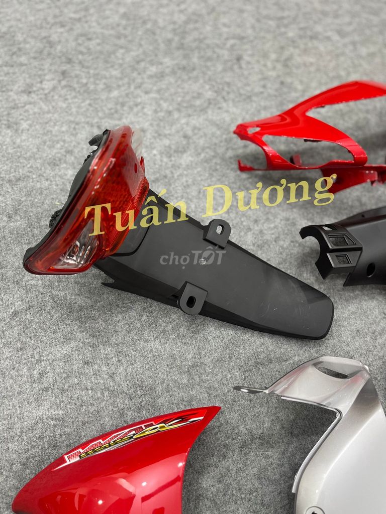 Dàn Áo Wave A 100 Wave Lớn Màu Đỏ Đẹp Keng Khít. Mua bán Phụ tùng xe tại Quận Hà Đông Hà Nội được đăng bởi Phụ Tùng Xe Tuấn Dương hình 6