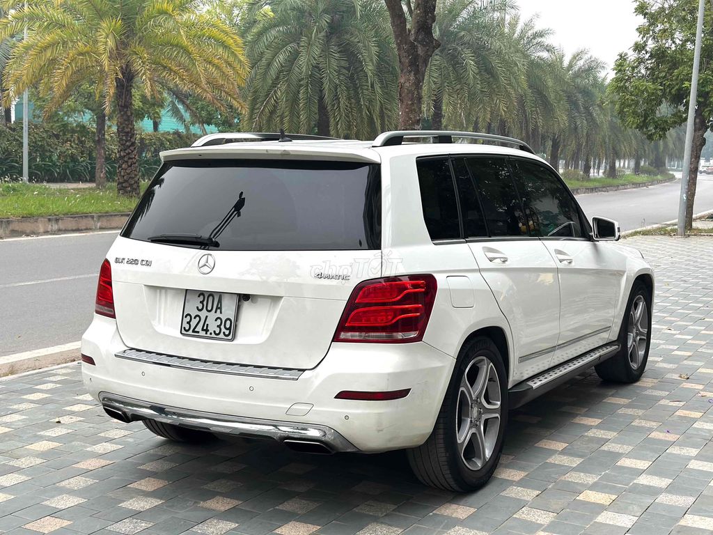 Mercedes-Benz GLK 220CDI 2013 Sport. Mua bán Ô tô tại Quận Long Biên Hà Nội được đăng bởi Em Minh hình 5