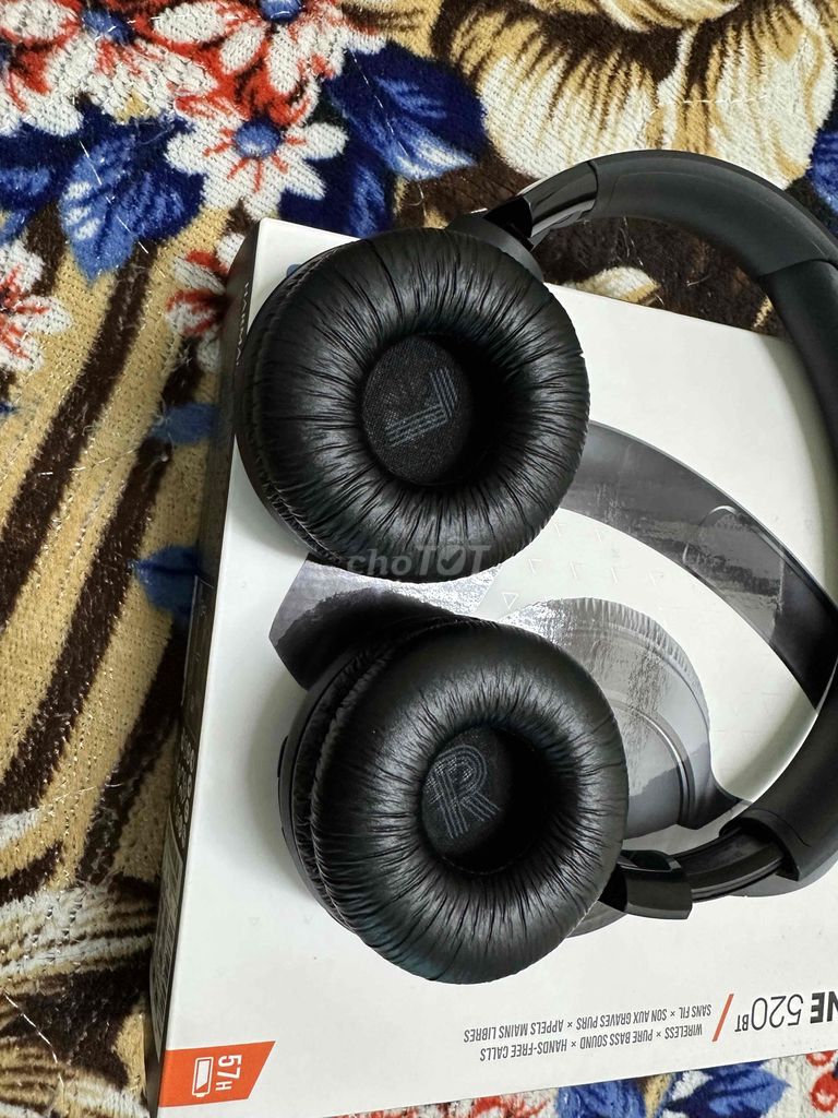 Tai nghe JBL Tune 520BT Đen. Mua bán Tivi, Âm thanh tại Quận Bắc Từ Liêm Hà Nội được đăng bởi Hưng béo hình 1