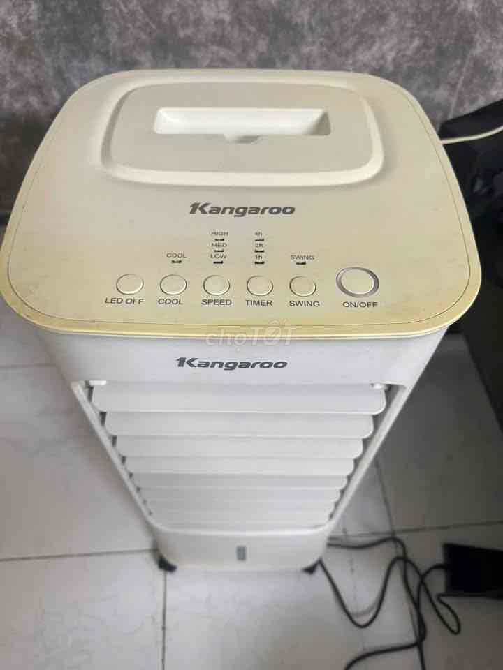 Quạt hơi nước Kangaroo KG50F61 5 lít trắng cũ