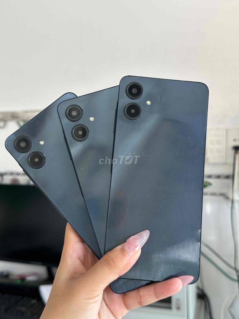 Samsung Galaxy A06 64GB Xám. Mua bán Điện thoại tại Thị xã Tân Uyên Bình Dương được đăng bởi Cửa hàng Kim Tuyến hình 1