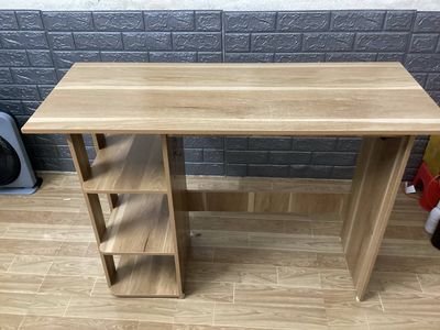 Bàn học gỗ ép. Mua bán Bàn ghế tại Quận Ngũ Hành Sơn Đà Nẵng được đăng bởi Thanh Tú