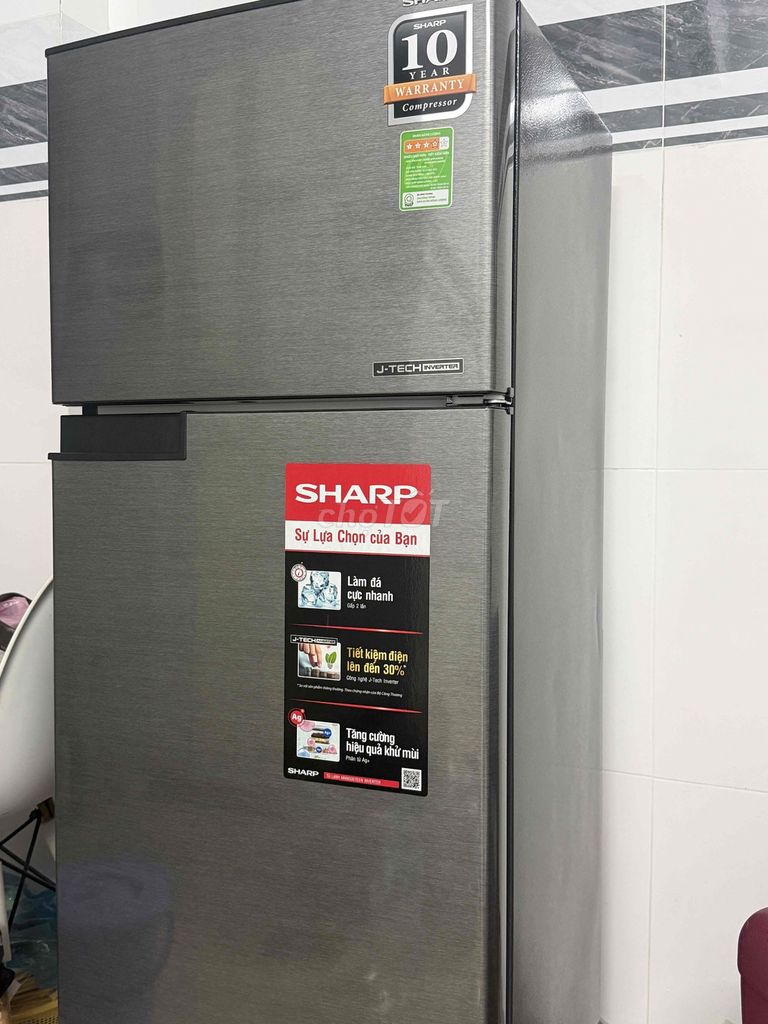 Tủ lạnh Sharp J-Tech Inverter Xám. Mua bán Tủ lạnh tại Quận 8 Tp Hồ Chí Minh được đăng bởi Thắng hình 1
