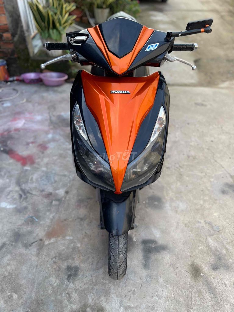 Honda Air Blade Fi 2015 125cc Cam đen b 68 9 chủ. Mua bán Xe máy tại Quận Cái Răng Cần Thơ được đăng bởi Cầm Đồ Minh Tấn hình 2