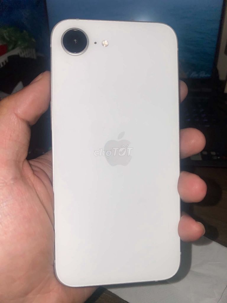 Apple iPhone 16e 128GB Trắng Đã sử dụng. Mua bán Điện thoại tại Quận Bình Thạnh Tp Hồ Chí Minh được đăng bởi Hiển Hiển hình 1