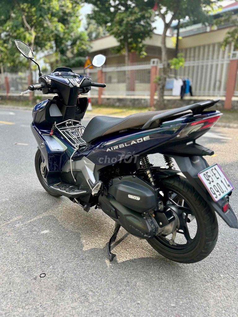 HONDA AIR BLADE 150 ABS (ĐK2022)–ZIN ÊM,CHÍNH CHỦ. Mua bán Xe máy tại Thành phố Thủ Dầu Một Bình Dương được đăng bởi Xe Máy Bình Dương hình 6