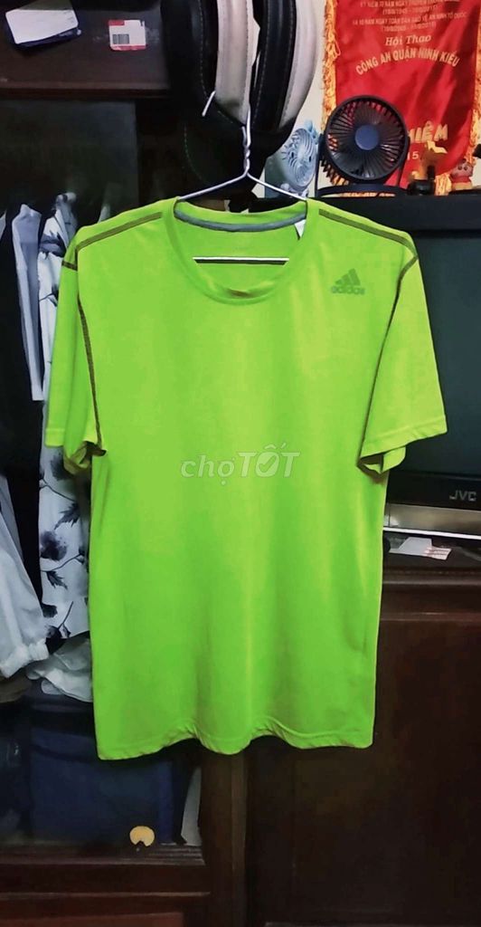 Áo cầu lông Adidas xanh lá (authentic),bao ship xa. Mua bán Đồ thể thao, Dã ngoại tại Quận Ninh Kiều Cần Thơ được đăng bởi Shop Tứ Quí hình 1